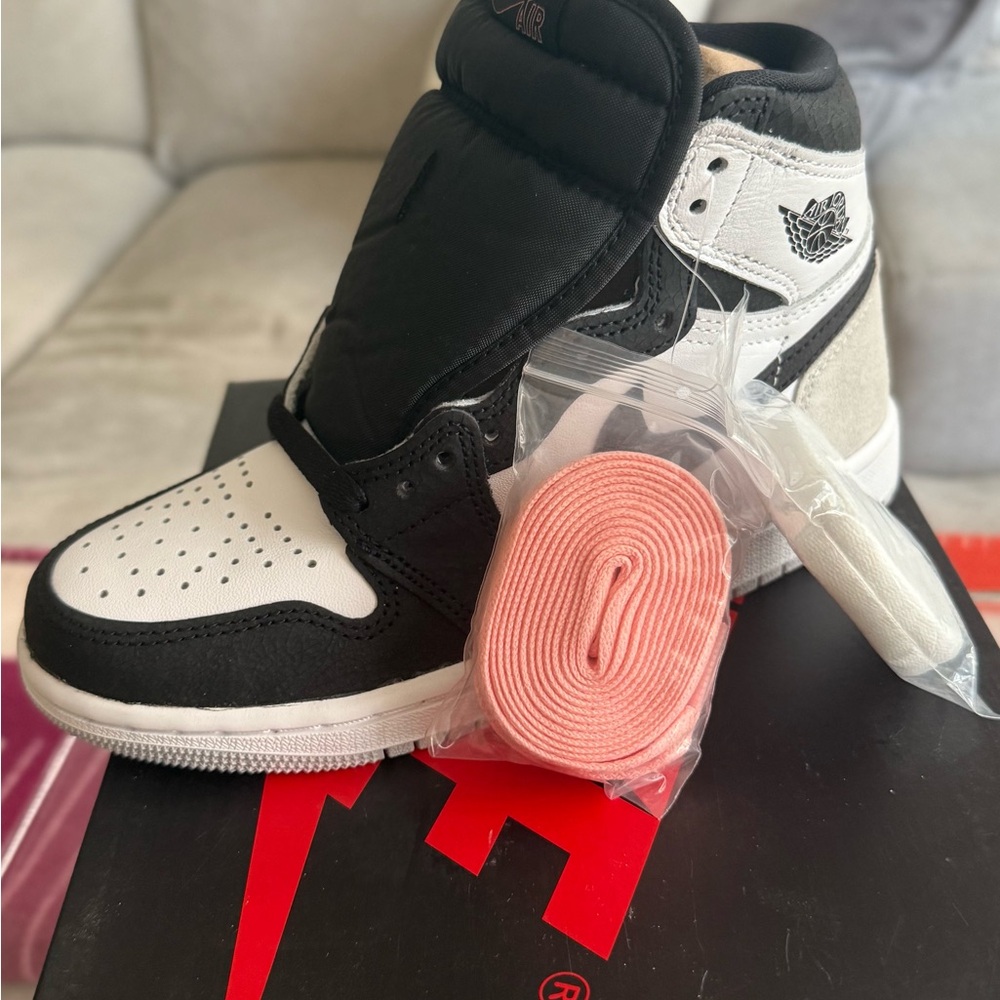 Jordan Retro High OG White and Coral Sneakers — NEVER WORN, NEW!